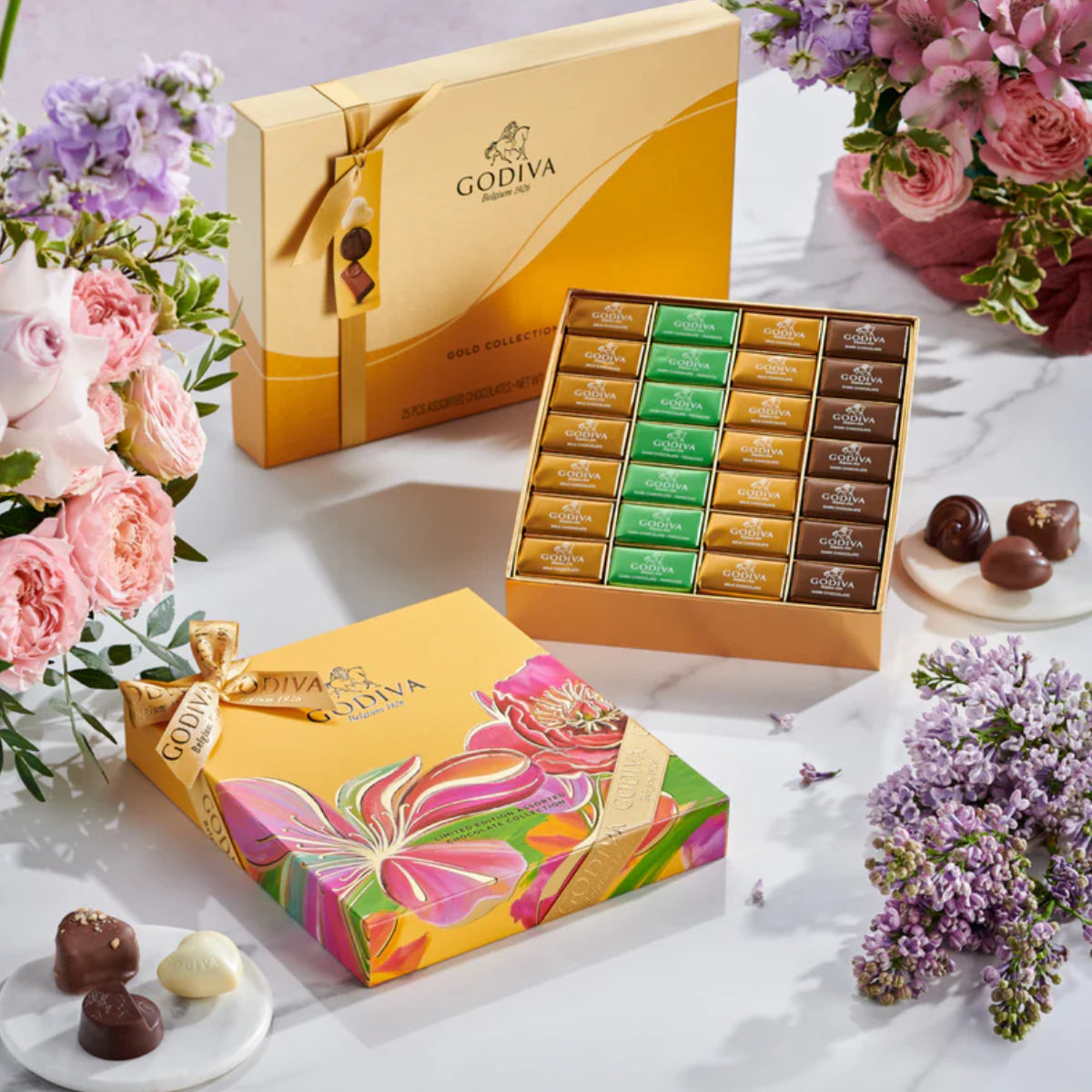 GOLD GIFT BOX 25PC + SUMMER NAPOLITAINS 56PC.